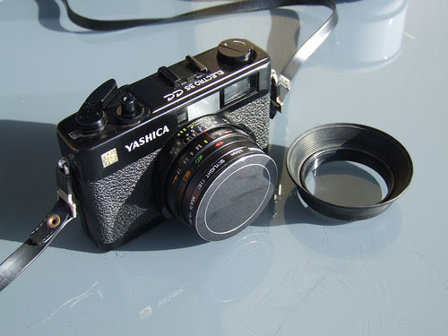 Yashica Electro 35 Cc Camera Wiki Org The Free Camera Encyclopedia
