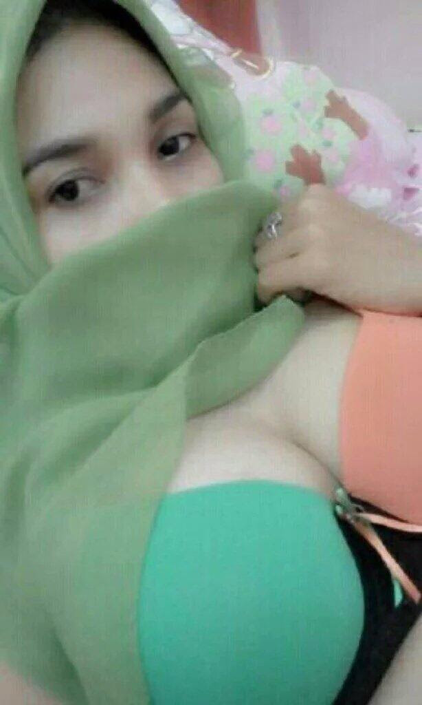 Jilboobs Besar Shefalitayal