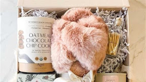 Top 10 Must-Have Gifts for New Moms in Singapore: Ultimate Guide to Delight the New Mommy!