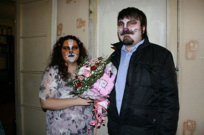 Strange Wedding (20 pics)