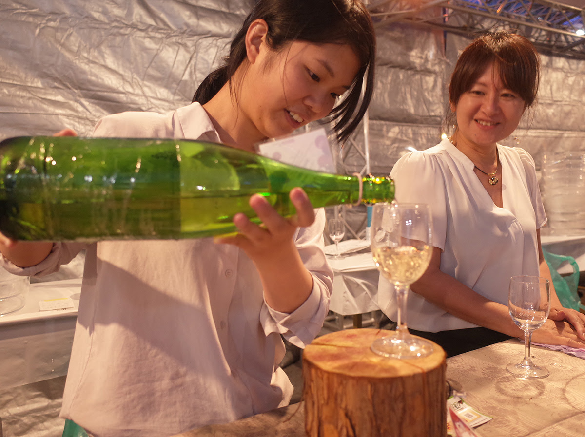 蔵出しワインバー 大阪 19