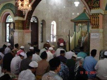 Ada Apa di Hari Jum'at? - VOA-ISLAM.COM