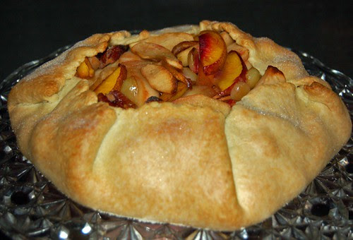 Free-Form Fruit Pie© by Haalo