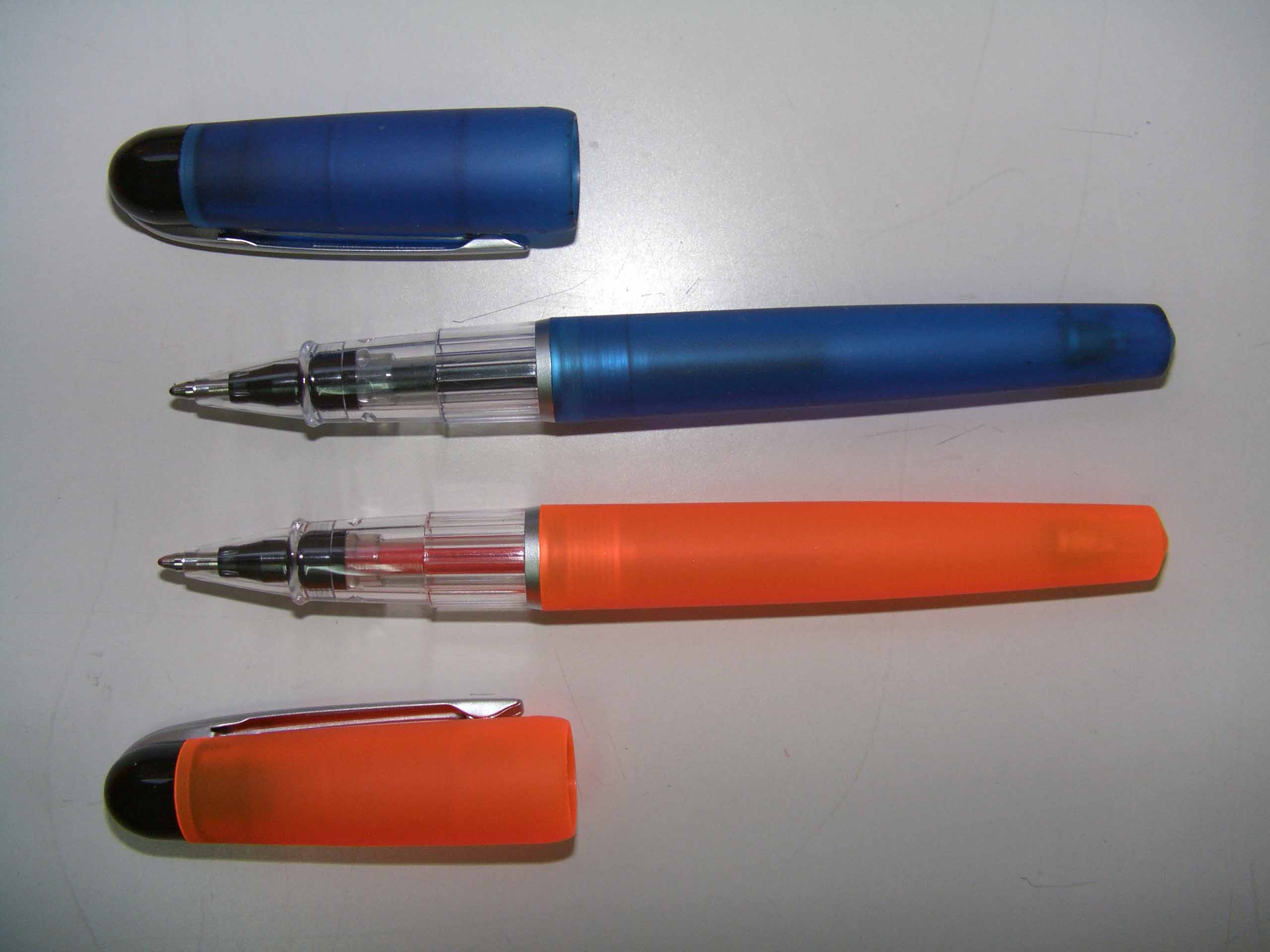 クルトゥール ライト ソフトと三菱ジェットストリームのコラボ 笑 私的電脳小物遊戯