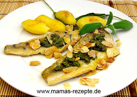 Zanderfilet mit Mandeln und Pesto | Mamas Rezepte - mit