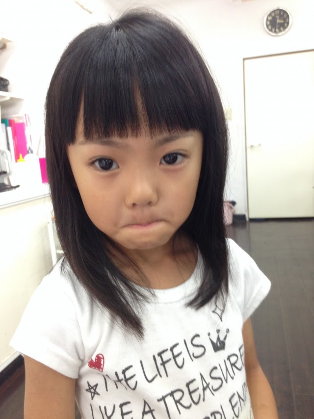 岐阜県 大垣市 キッズカット 子供カット シェービング 美容室 理容室 保育士完備 エステ ブライダル カット カラー パーマ ストレート ツーブロック パパと可愛い娘さんが一緒に来店してくれました 大垣市築捨町の理美容室フォレスト 理容競技大会優勝のカット