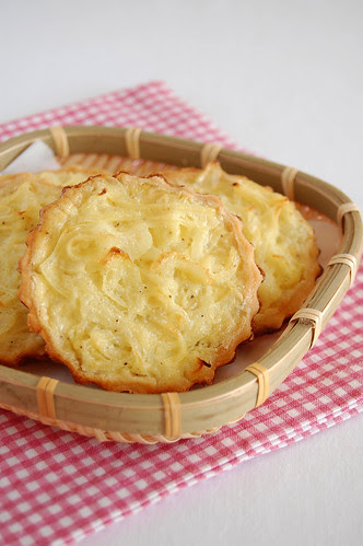 Onion tartlets / Tortinhas de cebola