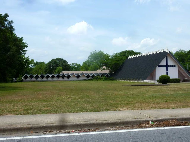P1100742-2011-05-13-Forest-Park-GA-Evangelistic-New-Life-Church-Apostolic