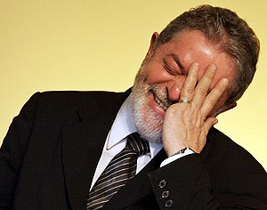 Para estancar crise política, petistas cogitam Lula como ministro