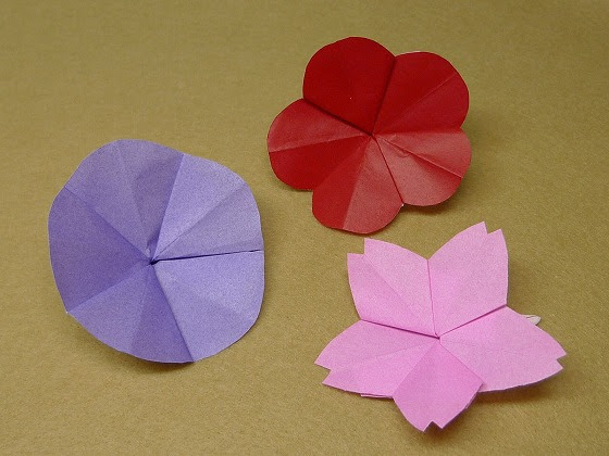 五角形折り紙で桜 梅 朝顔 ５枚花びら 手作りなら 思いのママ