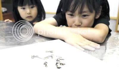 10 746 Berita Unik: Hujan kodok di jepang