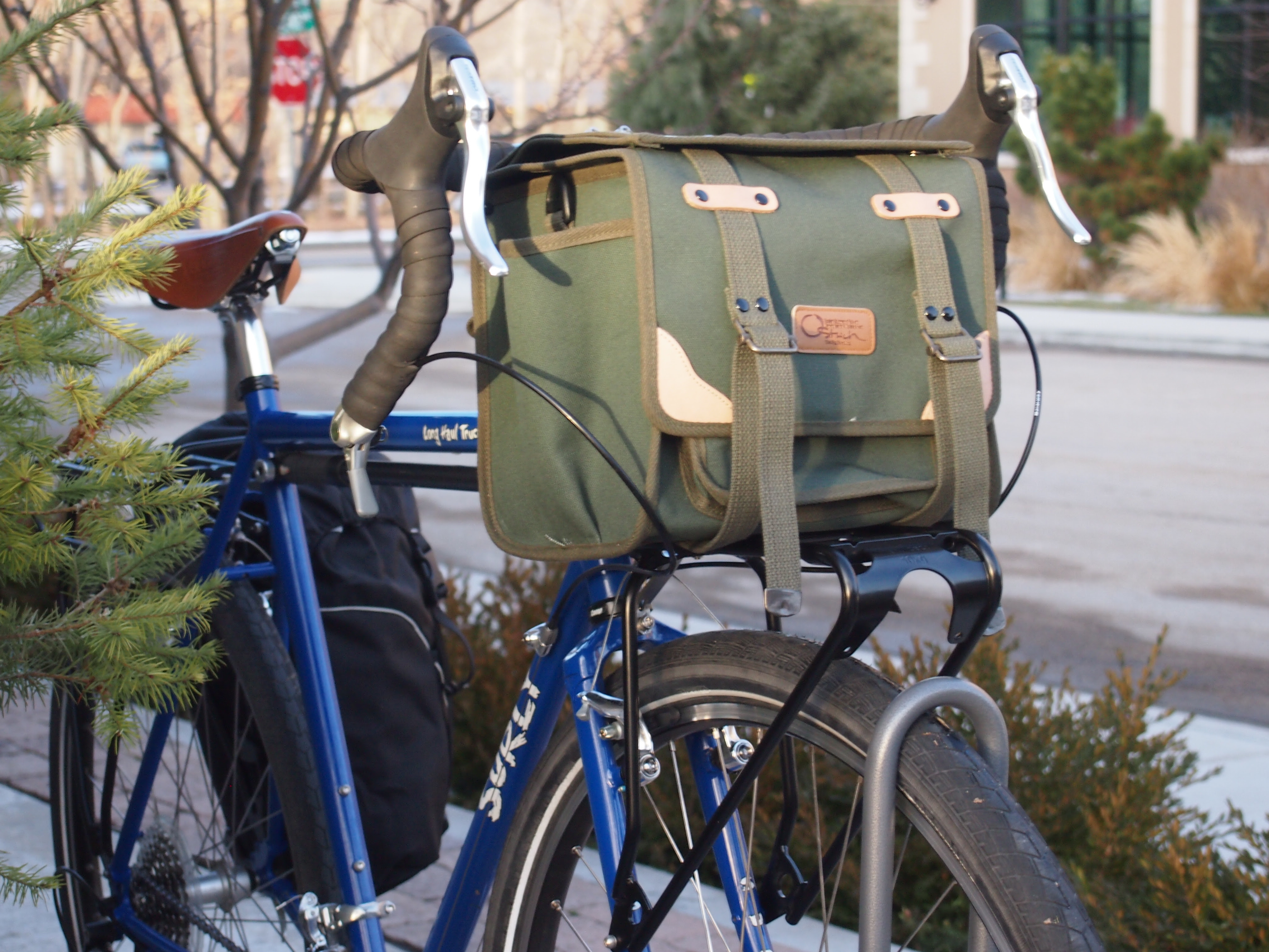 Ostrich Handlebar Bag