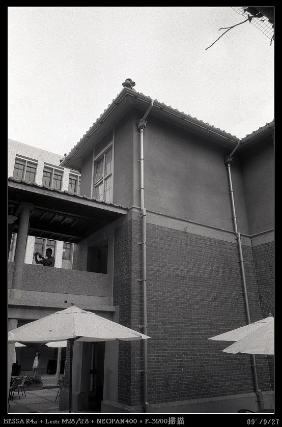 BESSA_R4a+Leica-M28_2,8+Neopan400_010_nEO_IMG