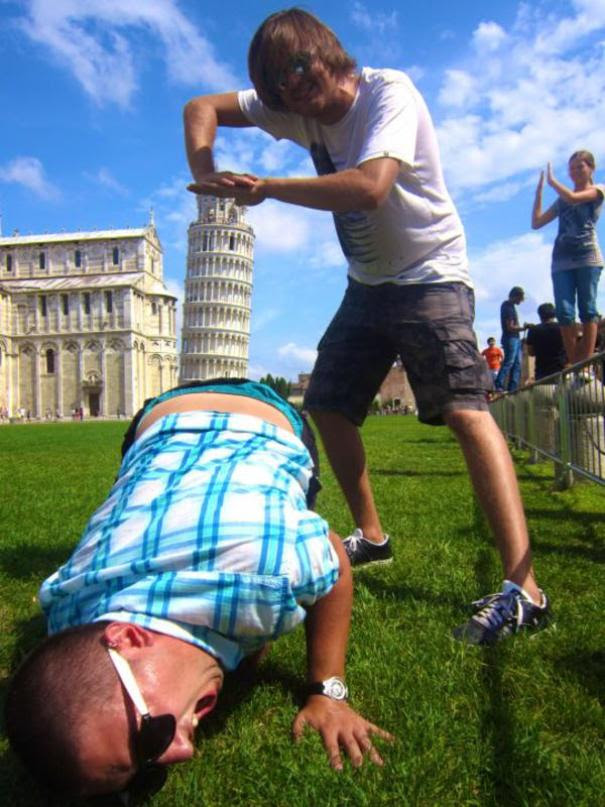 Pisa Kulesi ile çekilmiş komik fotoğraflar