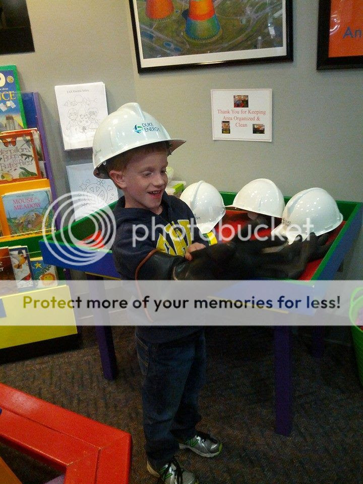 photo Explorium4_zps59dc1f04.jpg
