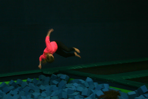 trampoline foam pit