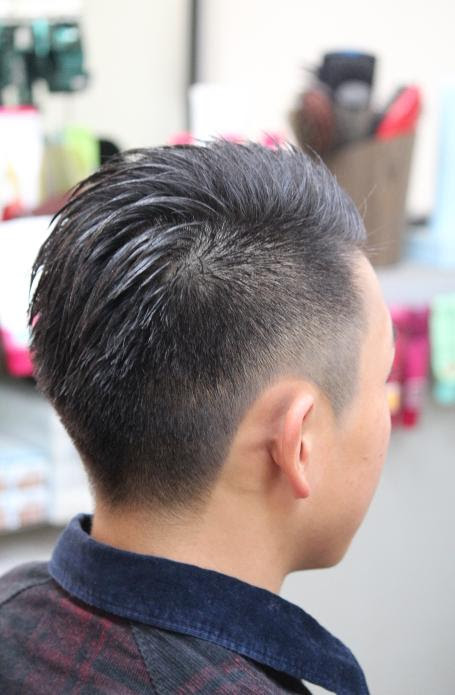 ろんぐのお仕事ブログ 唐津にあるヘアサロン 震災刈り多発中