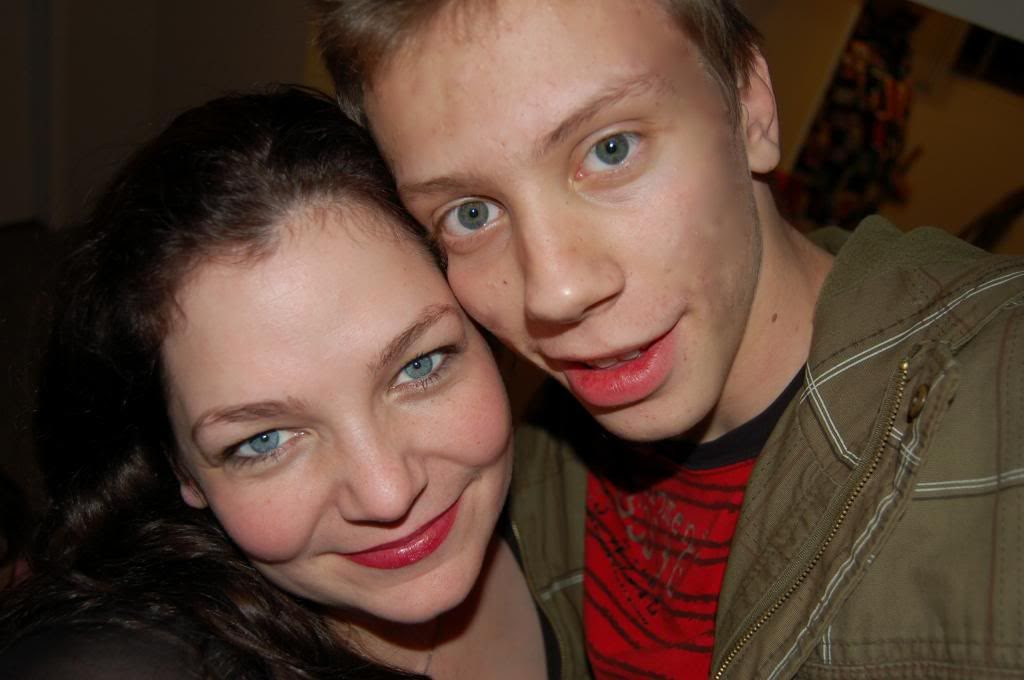  photo DKauthorphoto.jpg
