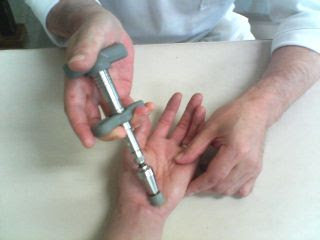 関整骨院院 アクチベーターテクニック アクティベーター 青森県弘前市