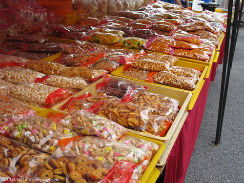 Setia Alam Pasar Malam, the longest pasar malam in Malaysia