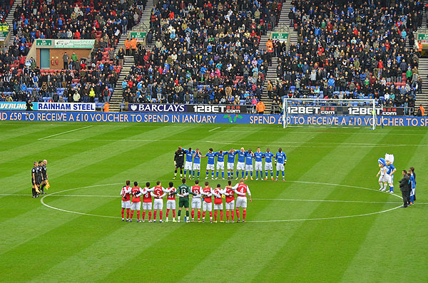 讃美歌はあの日のそらへ プレミア11 12 ウィガン アスレティック V アーセナル Arsenal アーセナル 猿のプレミアライフ