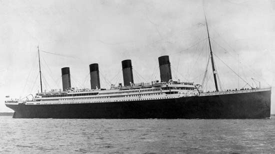 http://images1.fanpop.com/images/image_uploads/The-Titanic-rms-titanic-850081_550_309.jpg