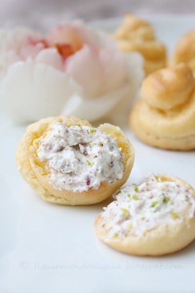 bignè con la ricotta