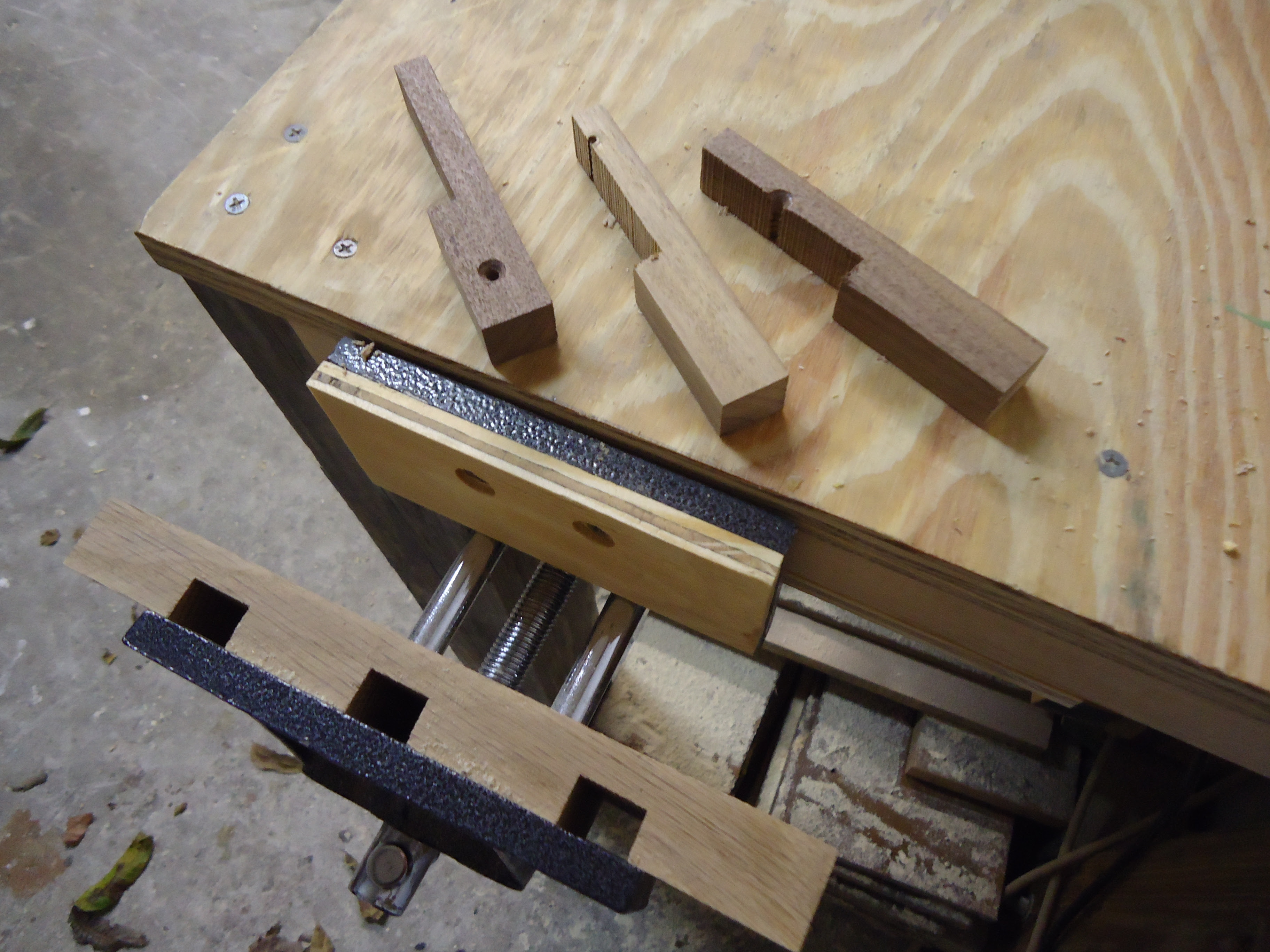 PDF DIY Workbench Plans Dogs Download workbench plans platform bed