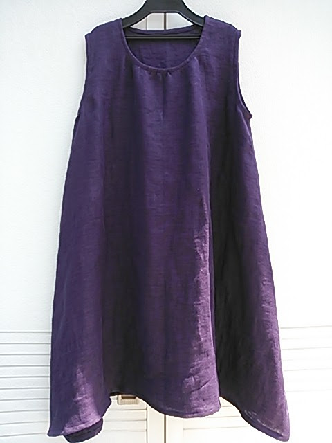 ワンピースがいちばん 紫苑色の