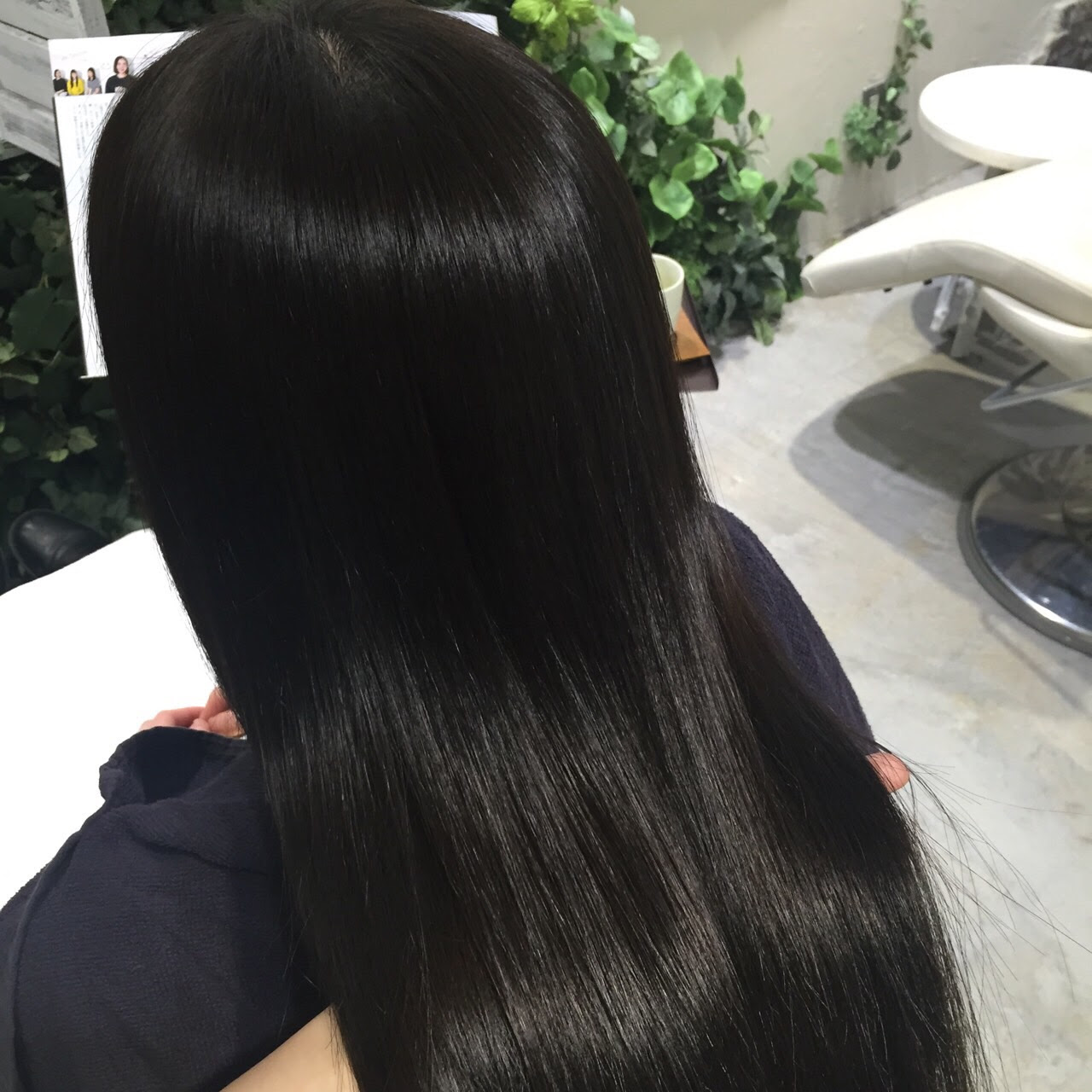 人と違う 次世代オシャレ黒髪 ダークカラー画像まとめ ミネコラ質感矯正 などヘアケア トリートメントに特化した渋谷の美容室セルサスの公式サイトです