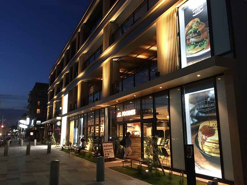 J S Foodies江ノ島店 は空いててゆったり江ノ島ノマドカフェの大本命 ランチタイム編 湘南enjoywork Cowork Costudy 平塚の会員制自習室 シェアオフィス