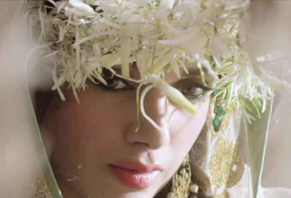  मैं अभी भी बॉलीवुड में बाहरी व्यक्ति की तरह महसूस करती हूं : अदिति..............bollywood news update