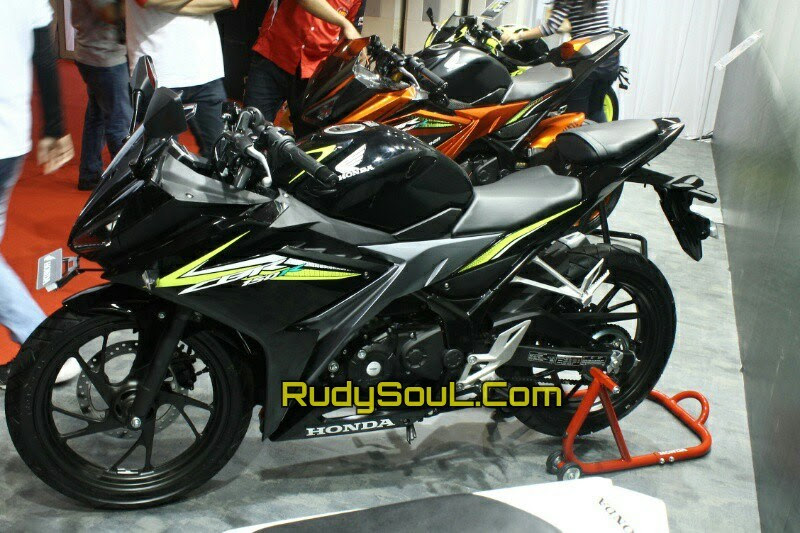 New CBR150R 2016 Nitro Black CBR  Warna Hitam strip Kuning 