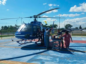Feridos em queda de helicóptero em Jaguaripe, na Bahia, foram levados para o Hospital do Subúrbio. Bahia (Foto: Graer / Divulgação)
