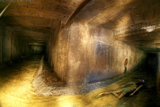 tunnels under Moscow in HDR 1