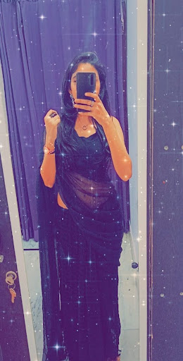 Top 20 Hidden Face Mirror Selfie in Saree
