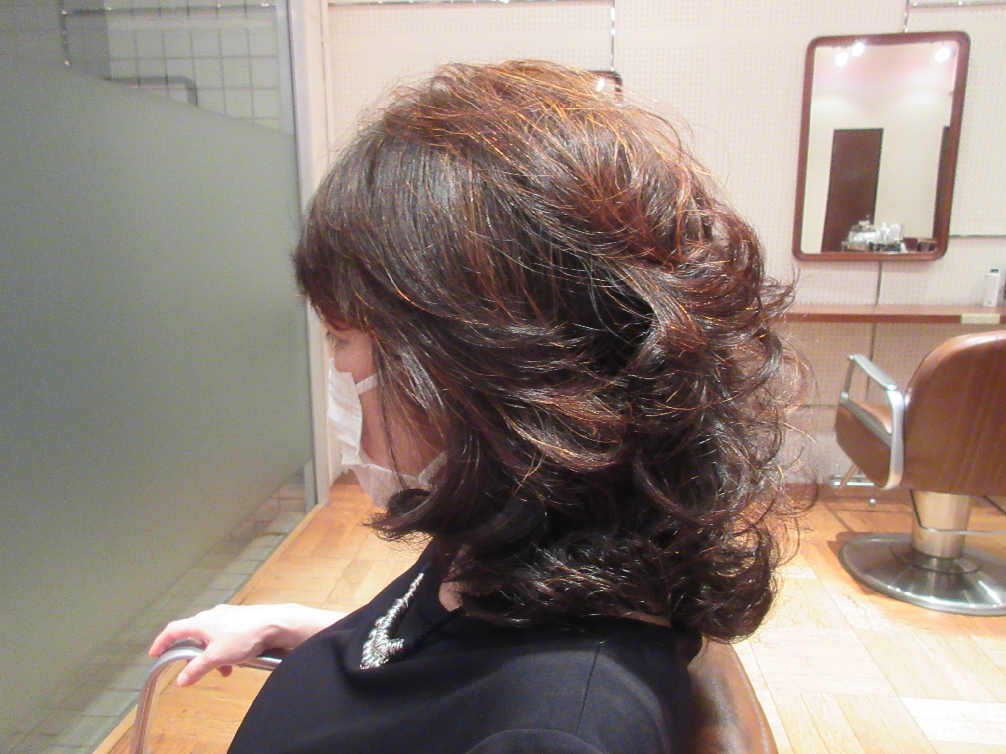 ５０代ロングレイヤー ４０代５０代６０代 ヘアカタログ ヘアスタイル 髪型 50代60代のご婦人の髪型を素敵にする美容師樽川和明