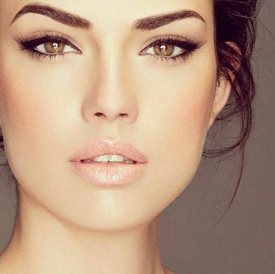 Eye makeup