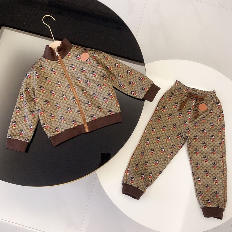 ブランドgucci ジャケットコピー 子供服コートズボンセットグッチ パロディオシャレ