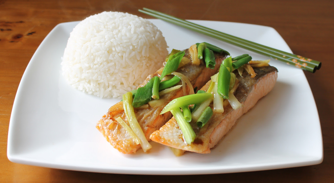 Simple Steamed Salmon