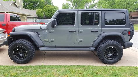 From grand cherokee problems to the model's history, learnin. Sting Gray Owners w/ aftermarket wheels please post pics