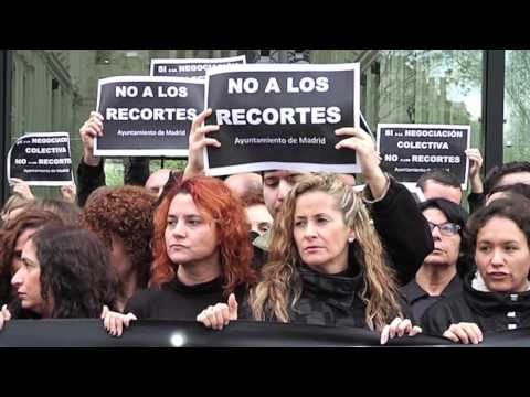 Izquierda Unida impulsa una campaña de recogida de firmas para exigir la dimisión de Rajoy (VIDEO) 
