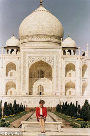 Princess Diana pictured at the Taj Mahal during her visit to India in 1992