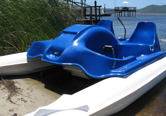 STARBOATS manufacture and repair fiberglass boats, paddle boats 