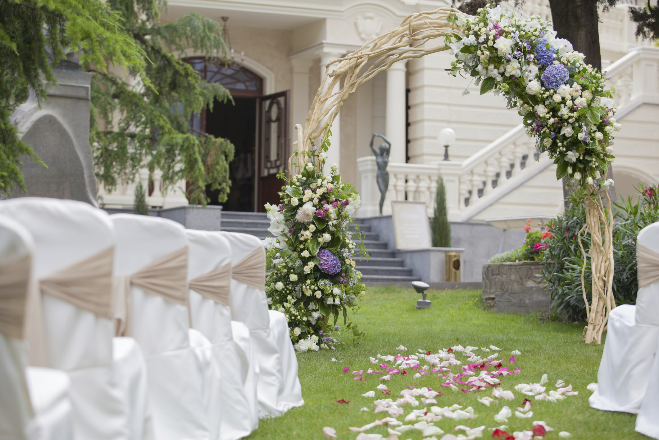 Wedding hire flowers
