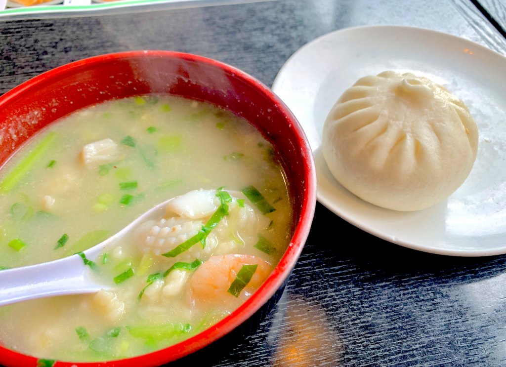 池袋の24時間中華は店内日本人率3 異国の地でお得な満腹モーニングをいただきましょう 逸品火鍋 豊島区 池袋駅 いしのそと