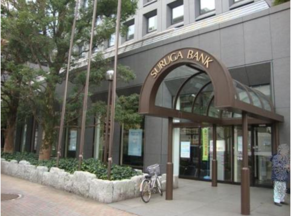 スルガ銀行員はなぜあっさりと白状したのか 人生を自由に豊かに描き 好きな事をして輝く 基礎から学ぶ不動産投資予備校