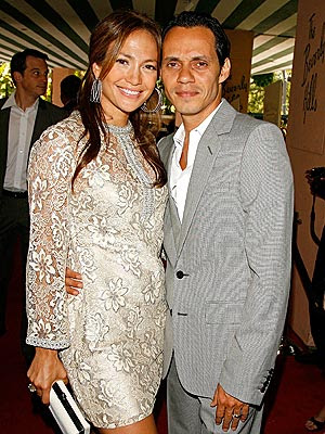 Jennifer Lopez star tracks people