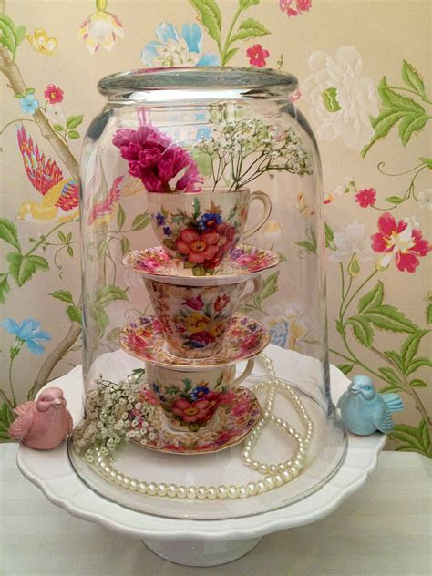 Vintage amber glass ring holder, in good condition with no chips or cracks. DIY Vintage Decor Is Genius Way To Upcycle Old Items