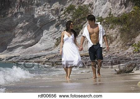 Stock Images of Asia, Thailand, Young couple walking hand